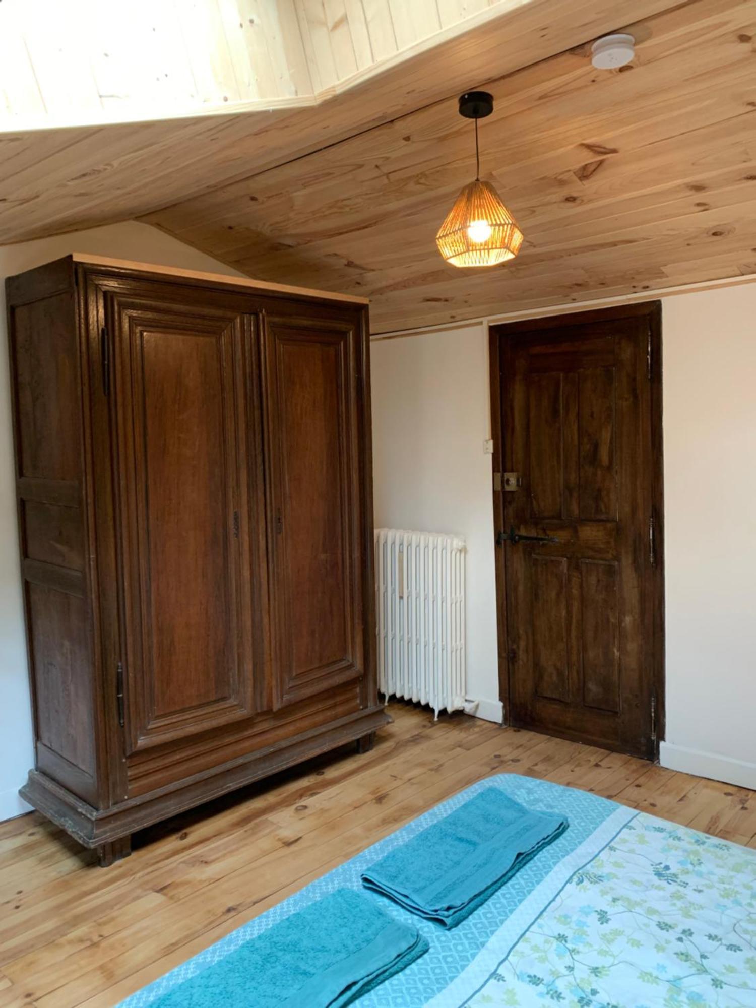 Les Favouilles - Gite & Chambres D Hotes Dauphin Phòng bức ảnh